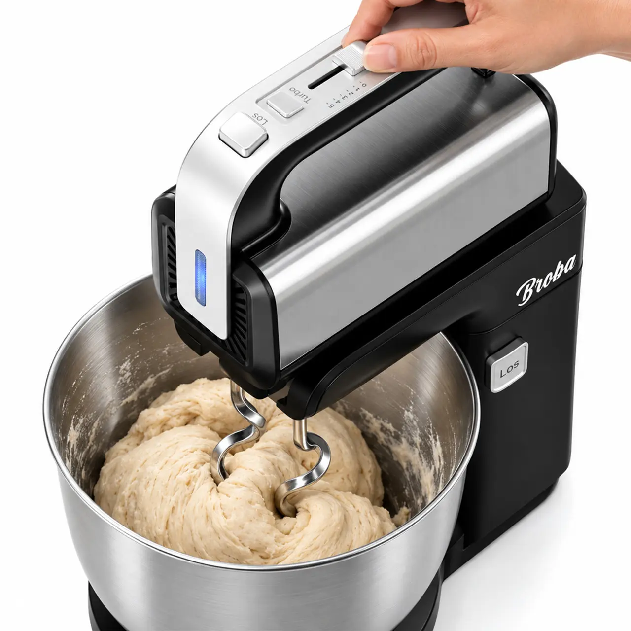 Keukenmachine met deeg in reep