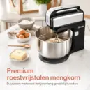 Roestvrijstalen keukenmachine met deeg