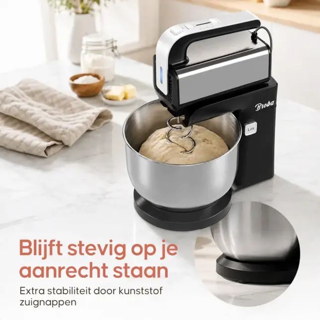 auto draft Zwarte keukenmachine met deeg